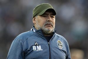 ARGENTINA U ŠOKU! Istraga pokazala: Maradona neadekvatno lečen! UMIRAO U NAJGORIM MUKAMA (FOTO)