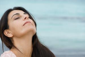 3 VEŽBE KOJE MOGU UMANJITI STRES: Pravilno disanje ublažava napetost i čini da se osećate BOLJE!
