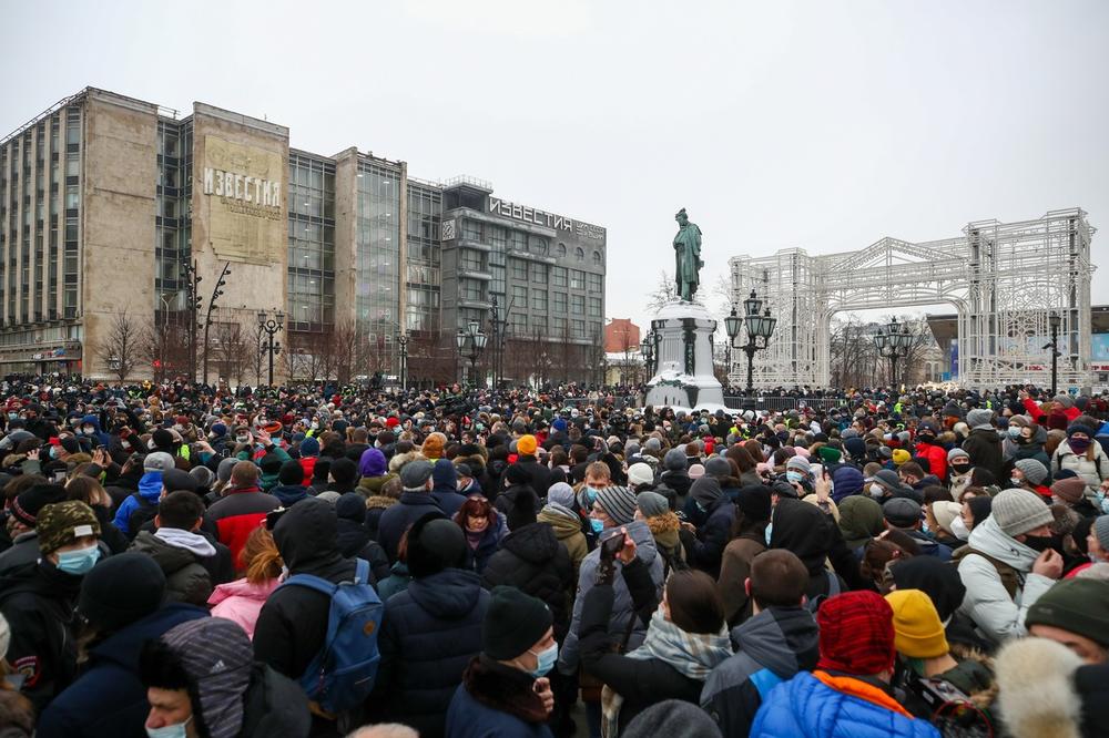 PESKOV O DEMONSTRACIJAMA ZBOG NAVALJNOG: Na proteste je izašlo malo ljudi, dok mnogo više glasa za Putina