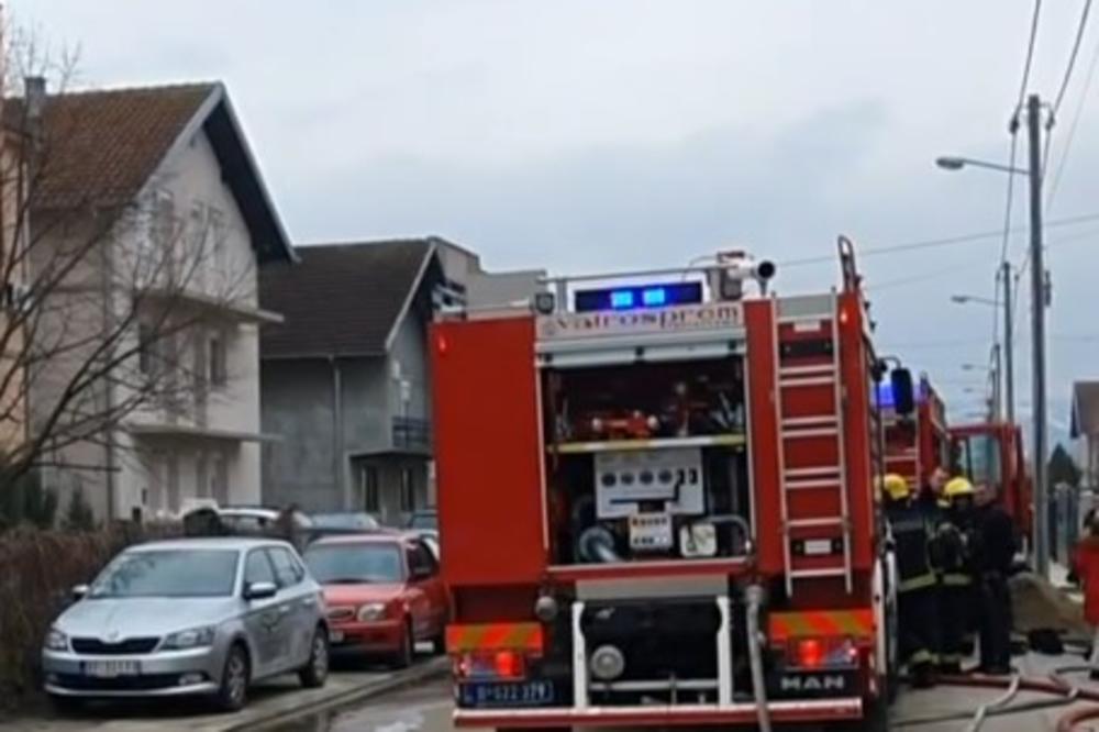 VATRA BUKNULA U PODRUMU KUĆE NA TELEPU: Zapalio se električni ormarić, požar zahvatio deo pomoćnih prostorija samoposluge (VIDEO)