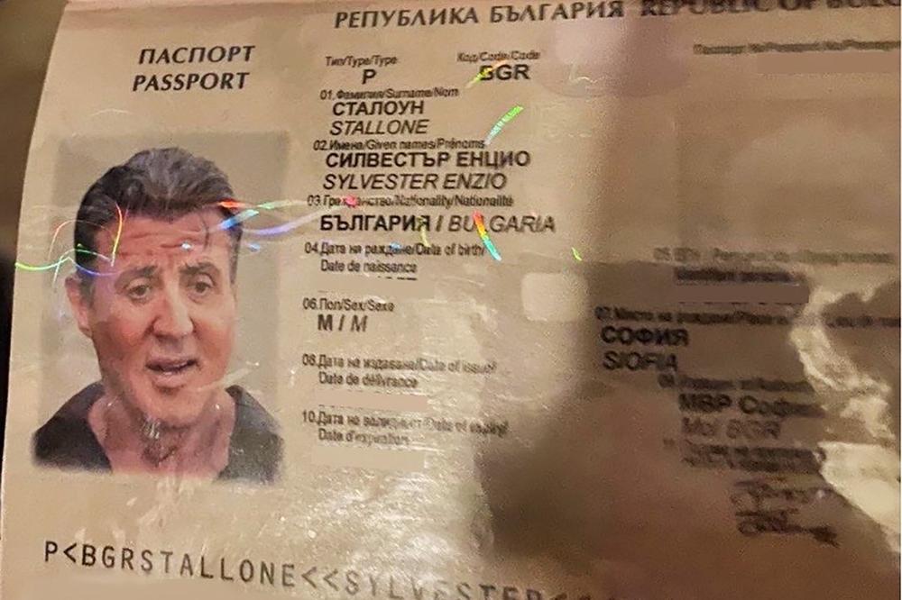 BUGARSKI ROKI KAO ORIGINAL: Falsfikatori koristili Stalonea za reklamu svojih lažnih dokumenta! Štampali i dolare i evre!