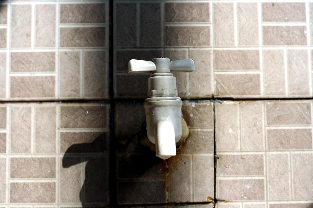 NEISPRAVNA VODA SA JAVNIH ČESAMA U KRUŠEVCU: Sanitarna inspekcija zabranila korišćenje vode za piće