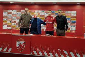 PAO POTPIS NA MARAKANI: Andrej Škobalj potpisao prvi profesionalni ugovor! VIDEO