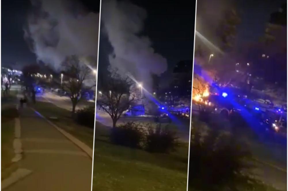 IZGOREO AUTOMOBIL U BLOKU 19: Plamen zahvatio celo vozilo, vatrogasci reagovali i sprečili veći incident (KURIR TV)