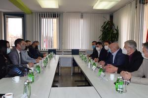 ZA BOLJI ŽIVOT U OBA GRADA: Delegacija Kikinde posetila Loznicu, važan korak za neposrednu saradnju