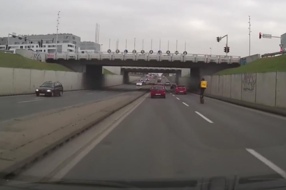 NA ELEKTRIČNOM TROTINETU JURIO 70 NA SAT! Zagrebačke vozače šokirao ovaj prizor na prometnom putu (VIDEO)