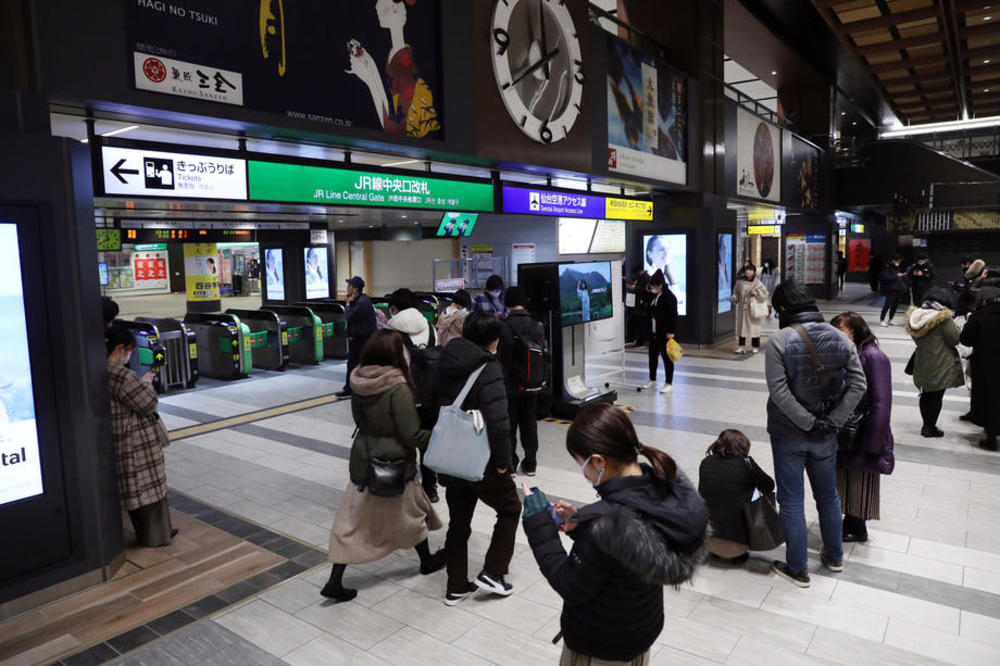 EKSTREMNI PROTEST U SEULU: Studenti obrijali glave u znak nezadovoljstva povodom kontroverzne odluke Japana