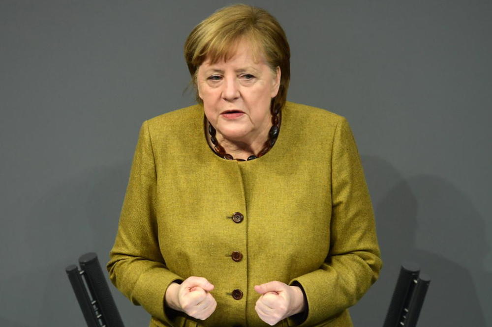 NIŠTA BEZ ANGELE Većina Nemaca smatra da odlaskom Merkelove unionisti gube vlast