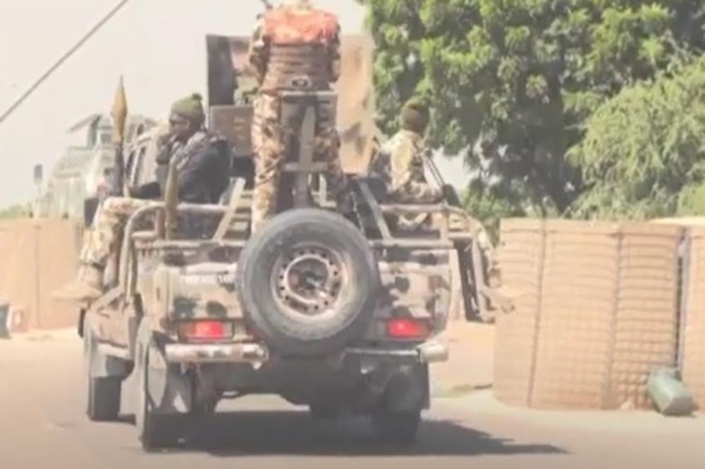 UBIJEN DEČAK, 27 ĐAKA OTETO: Horor u internatu u Nigeriji! Naoružani napadači upali dok su deca spavala! Oteli i osoblje! VIDEO