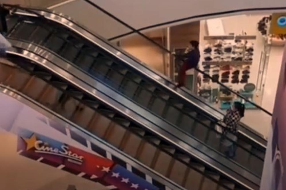 OVA IGRA NIJE NIMALO BEZAZLENA: Dečak u jednom beogradskom tržnom centru stavio je sebe U ŽIVOTNU OPASNOST! (VIDEO)