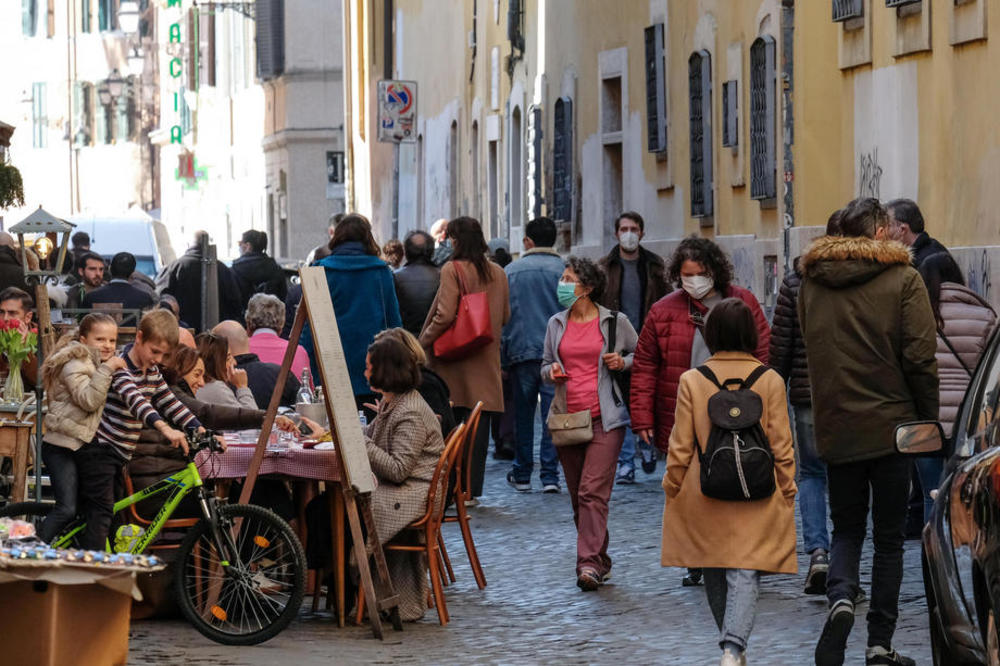 GODIŠNJICA POČETKA PANDEMIJE Italija je pre godinu dana prva uvela lokdaun, ovog vikenda slika je drugačija (FOTO)