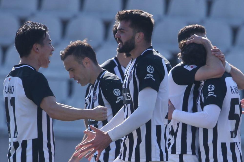 DVA DERBIJA U SUPERLIGI Partizan dočekuje Vojvodinu, Zvezda gostuje TSC-u!