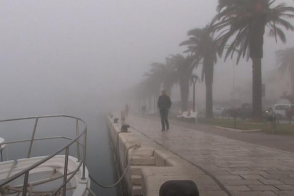 RETKA POJAVA NA JADRANU: Morska magla prekrila gradove, a tu je i saharski pesak! (VIDEO)