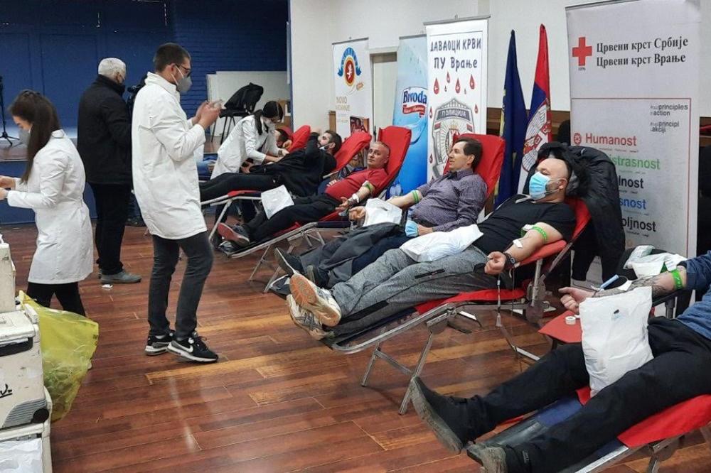 NE ODUSTAJU OD HUMANOSTI: U akciji dobrovoljnog davanja krvi u Vranju prikupljeno 185 jedinica !