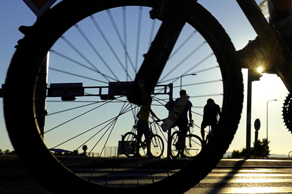 PUT U BUDUĆNOST U Holandiji otvorena solarna staza za bicikle koja proizvodi struju