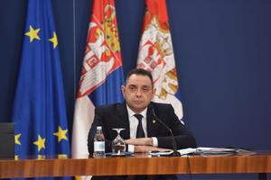 MINISTAR VULIN ABAZOVIĆU: Srbija ne traži ni centimetar Crne Gore pa onda ni Dritan ne treba da otima 13 odsto teritorije Srbije