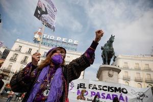 DAN ŽENA U ŠPANIJI Uprkos zabrani demonstranti izašli na ulice sa transparentima: Dosta s patrijarhalnom pravdom! (FOTO)