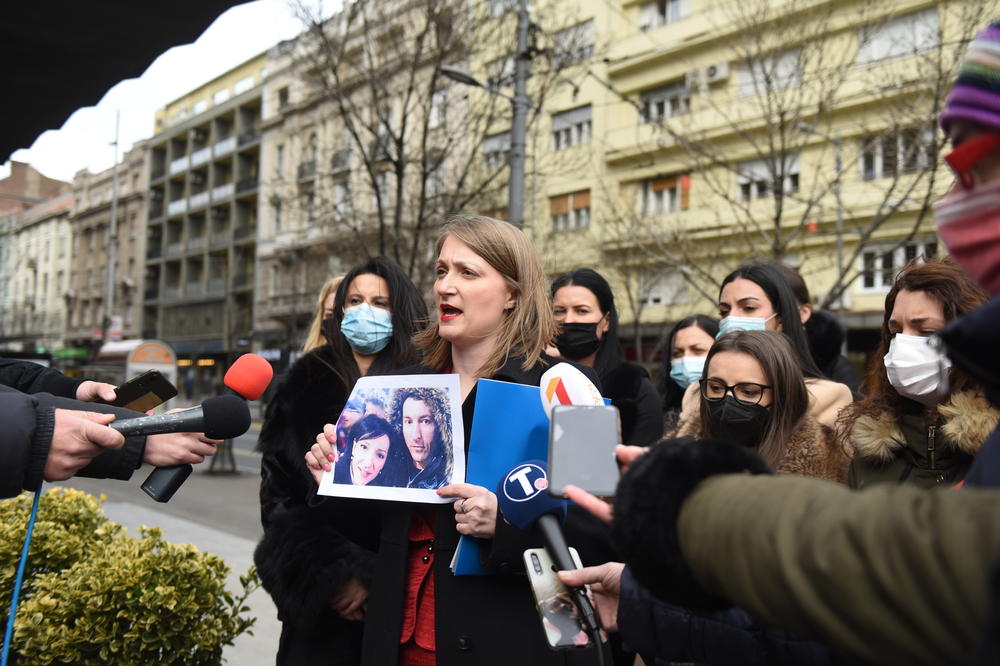 BILJANA PANTIĆ PILJA URNISALA POTPREDSEDNICU SSP: Tepićeva, kaži u kakvoj si vezi s Veljom Nevoljom! Zašto bežiš od istine?!