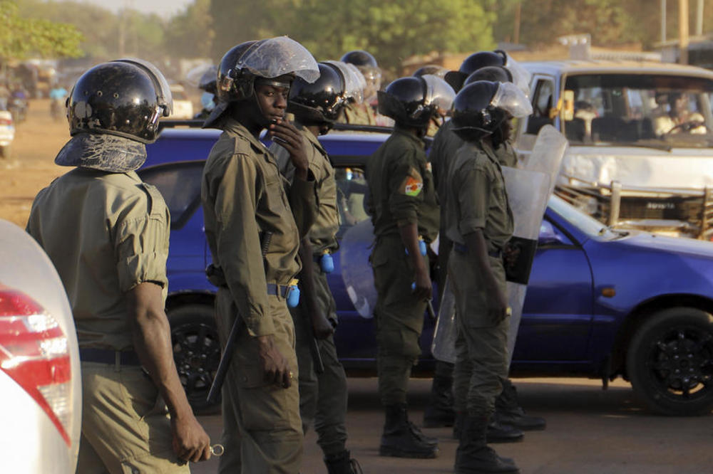 KRVOPROLIĆE U NIGERU: Naoružani napadači ubili najmanje 58 ljudi