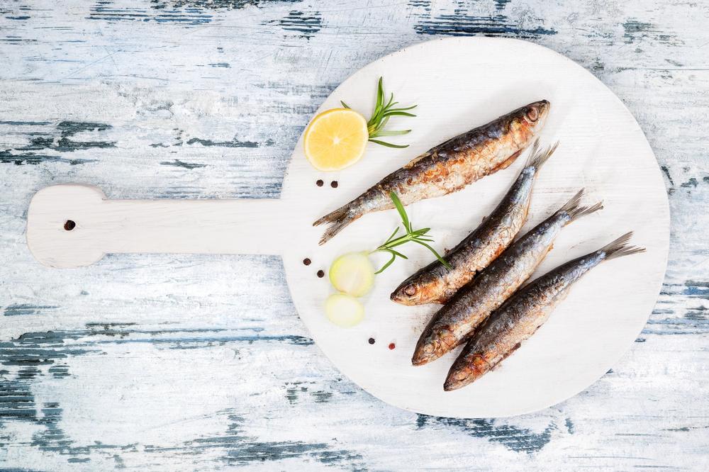 OVA HRANA JE BAŠ DOBRA ZA STROGI POST Nutricionista objašnjava zašto treba jesti sardine, PUNE su VITAMINA D i odlične su za živce