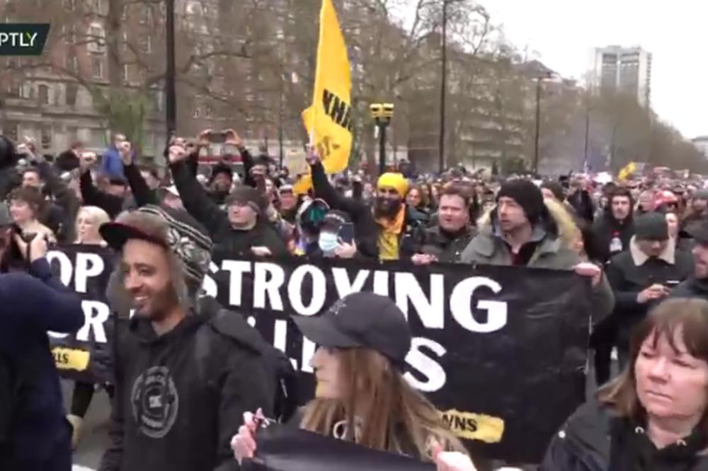 HILJADE LJUDI NA ULICAMA LONDONA: Traže ukidanje mera protiv korone i zaključavanja! Traže slobodu (VIDEO)