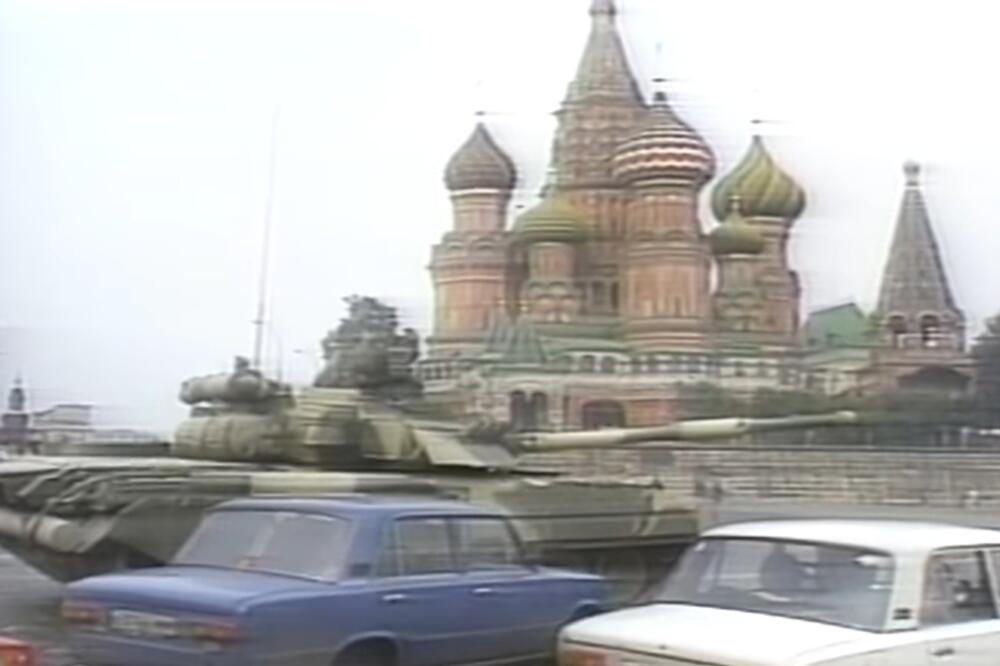 KAKO JE UMRO SOVJETSKI SAVEZ: 30 godina od Moskovskog puča! Pokušali da skinu Gorbačova sa vlasti, a svi su ih ostavili na cedilu