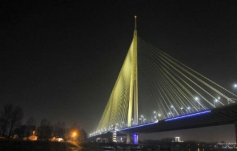 grcka zastava, Beograd u bojama grcke zastave, Most na Adi