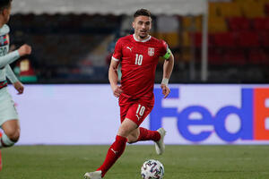 TADIĆ ŠMEKERSI PROKOMENTARISAO SKANDALOZNO PONAŠANJE RONALDA Evo šta je kapiten Srbije rekao o divljanju slavnog Portugalca!