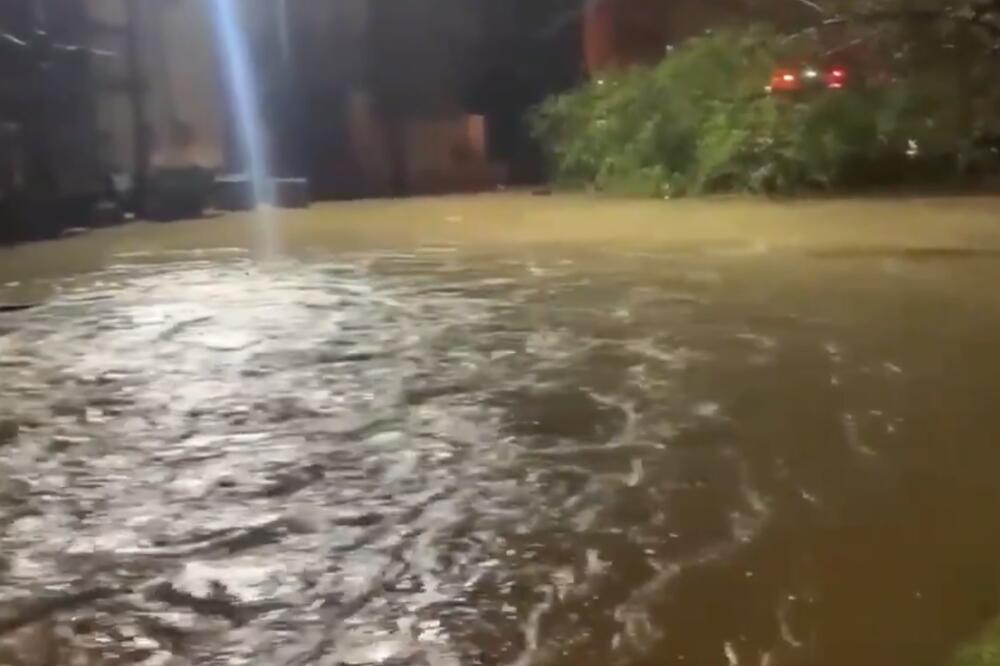 VANREDNO STANJE U NEŠVILU Jake poplave pogodile glavni grad Tenesija, poginulo najmanje četvoro ljudi (VIDEO)