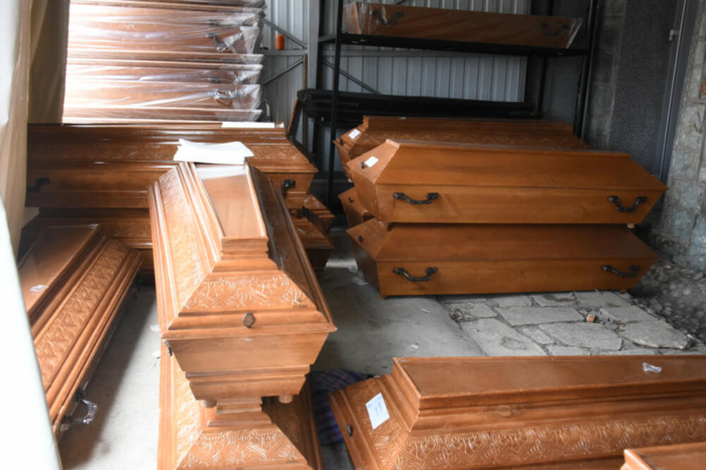 NEMAMO VIŠE SNAGE: Apel sarajevskih grobara nema ko da čuje! Do sada sahranjeno 640 žrtava korone!