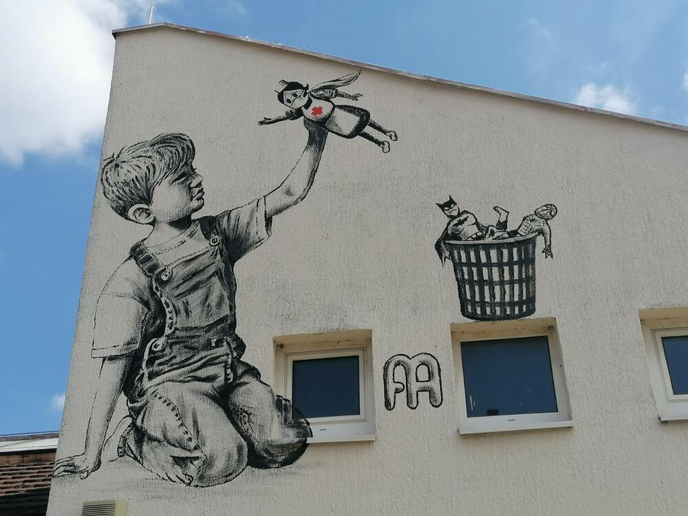 kovid ambulanta, mural, Valjevo