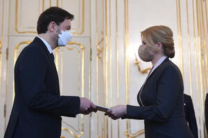 STAVLJENA TAČKA! Nakon političke krize zbog nabavke ruske vakcine, imenovan novi premijer Slovačke (FOTO)