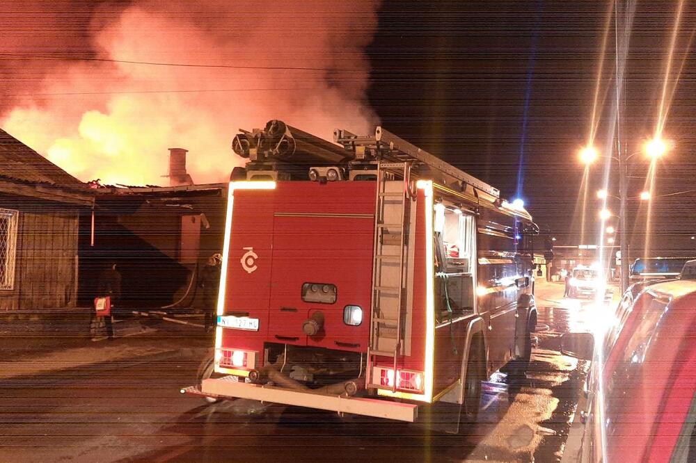 HOROR U TRSTENIKU: Žena (60) poginula u požaru kad joj se zapalila kuća