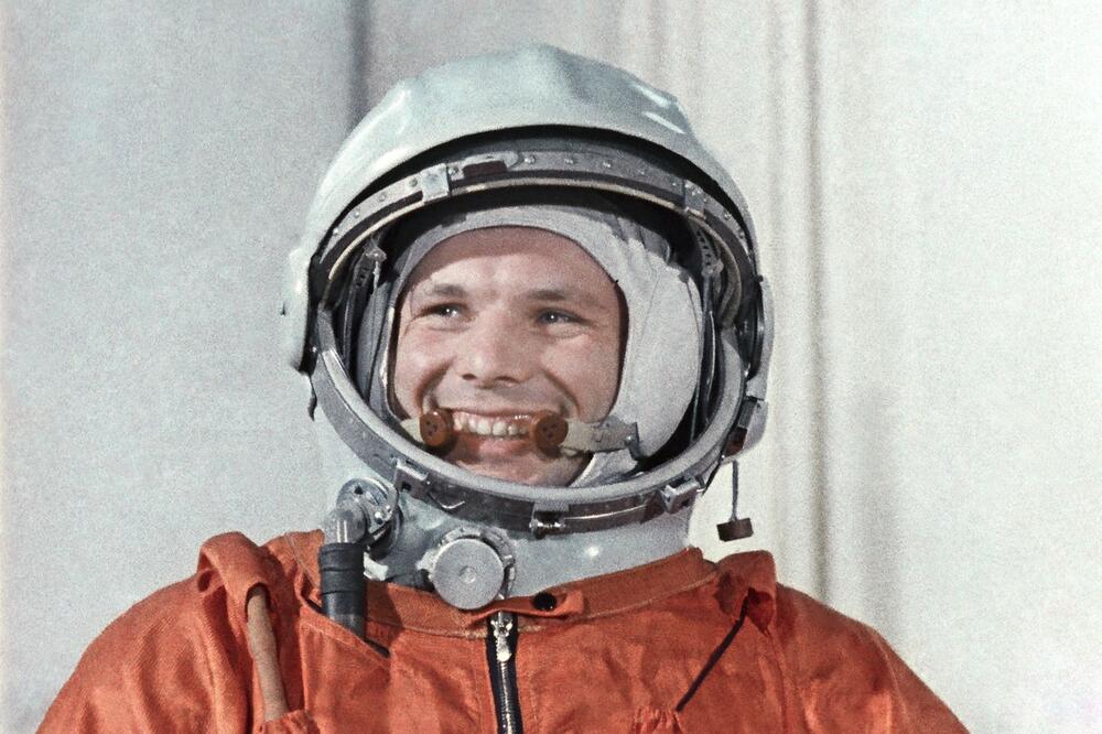 PRVI JE OTIŠAO U SVEMIR: Smrt čuvenog Gagarina i posle 60 godina obavijena velom tajne! Postoji nekoliko teorija o kobnom letu