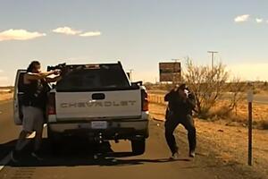 KRVAVO ZAUSTAVLJANJE NA AUTO-PUTU: Rutinska kontrola je za policajca u Novom Meksiku bila kobna UZNEMIRUJUĆI VIDEO