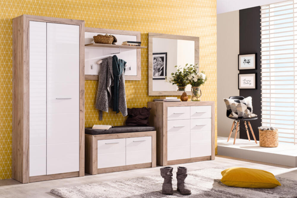Kada je domu potrebna energija, pružite mu spoj nespojivog - kombinaciju sive i žute boje