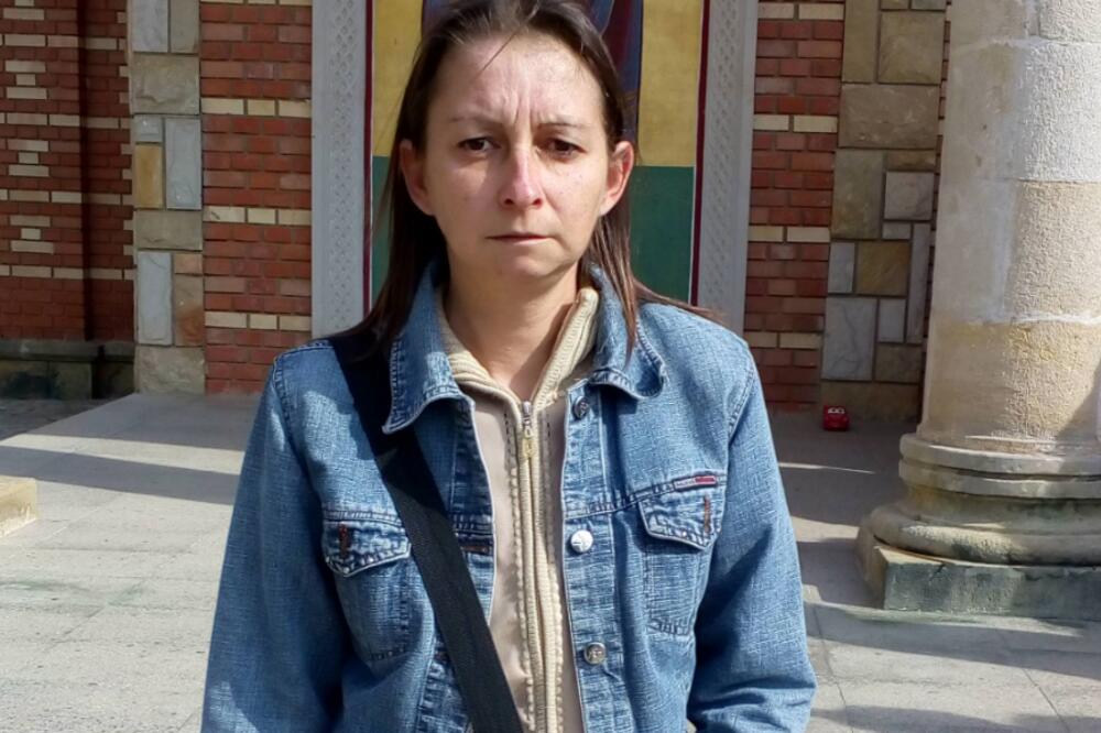 DANIJELA (45) NESTALA U BEOGRADU: Trag joj se pre 6 dana izgubio na autobuskoj stanici, na sebi je imala plavu jaknu