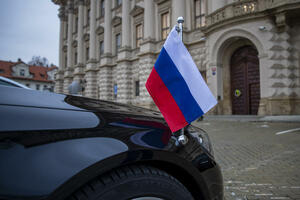 DIPLOMATSKI RAT SE ZAHUKTAVA: Češka proteruje 18 ruskih diplomata! Tvrde da su obaveštajci SVR i GRU!