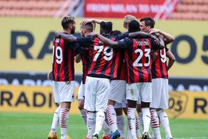 NAKON KRTIKA ROSONERA: Fudbalski klub Milan privremeno obustavio prodaju ulaznica za LŠ!