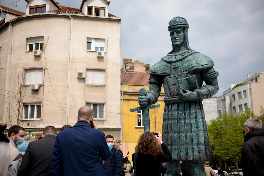 spomenik, despot Stefan Lazarević