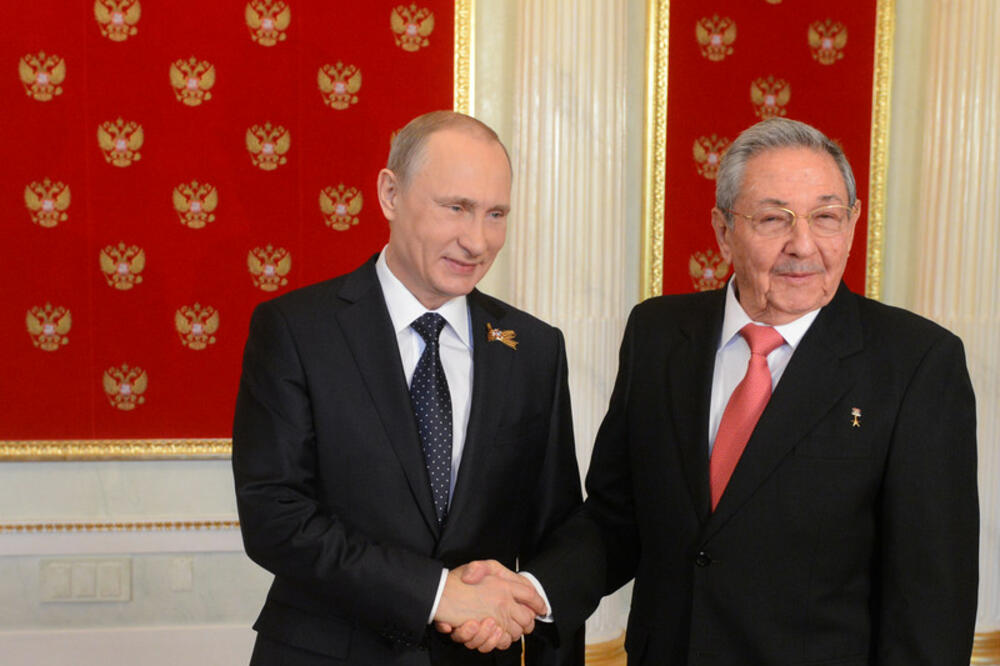 PUTIN ČESTITAO KASTRU: Prijateljske rusko-kubanske odnose ste podigli na nivo strateškog partnerstva!
