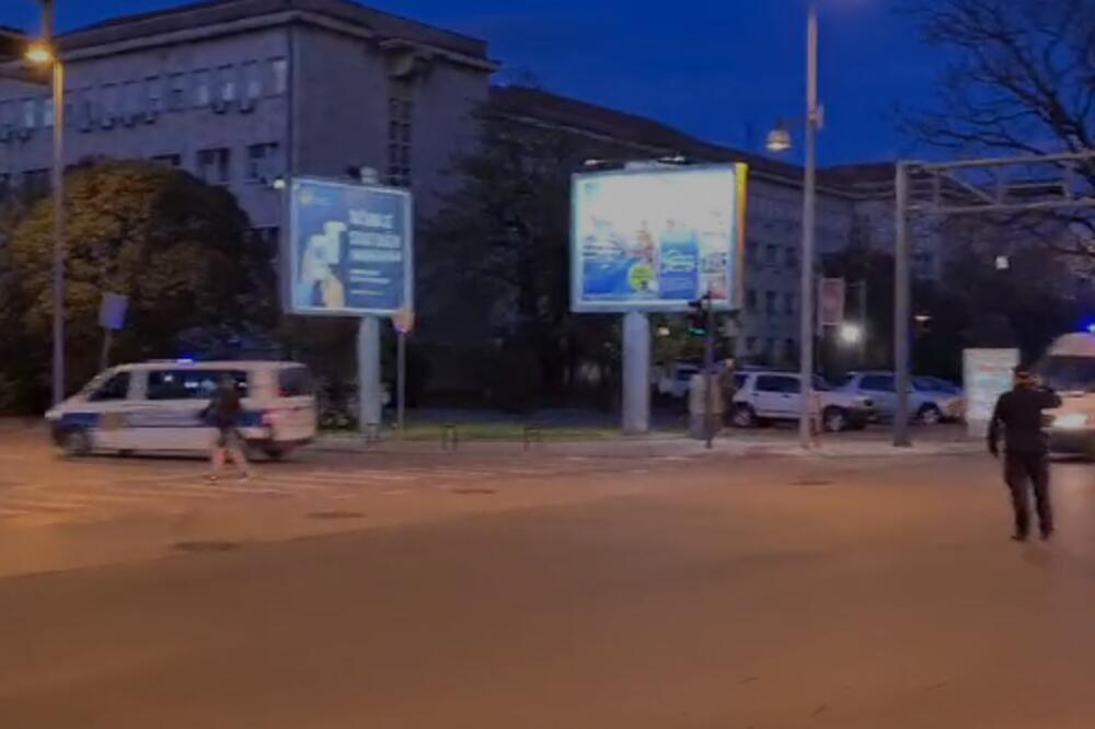 KAŠĆELAN SPROVEDEN U TUŽILAŠTVO: Jake policijske snage na ulici, sirene zavijaju Podgoricom dok marica vozi OZLOGLAŠENE (VIDEO)