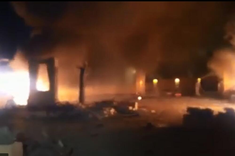 HOROR U PAKISTANU: Eksplozija na parkingu luksuznog hotela, 4 poginulo, 9 ranjeno VIDEO