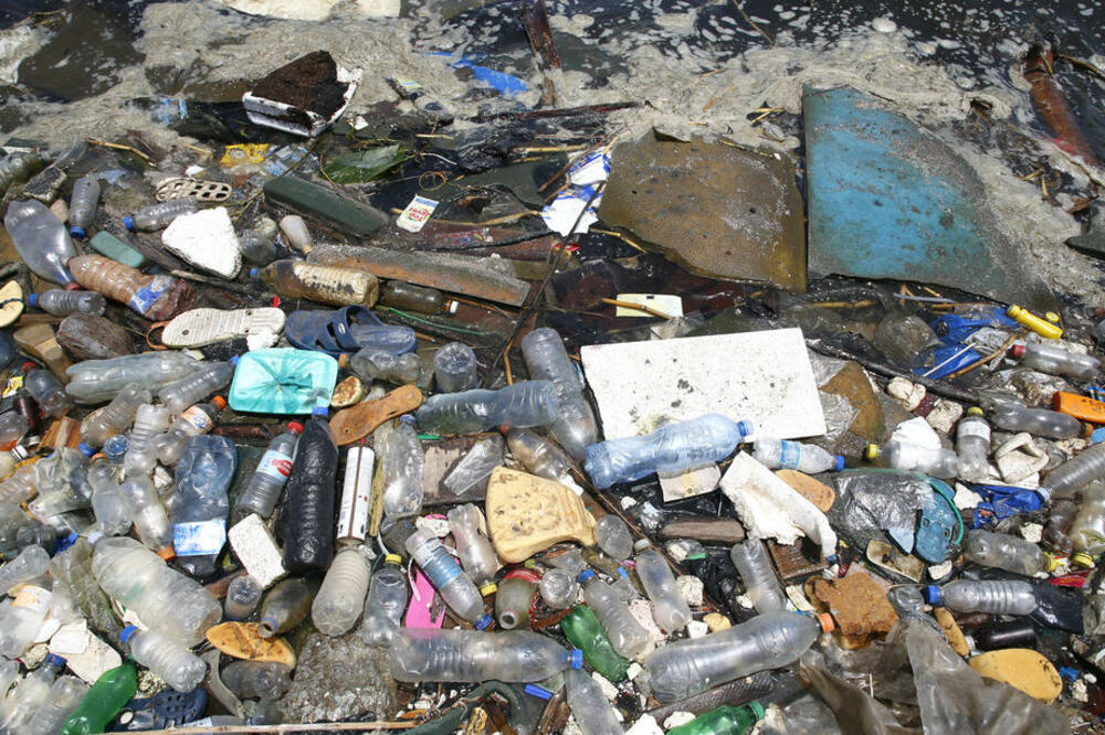 GLAVNE ŠTETOČINE: 20 kompanija proizvodi više od polovine svetskog plastičnog otpada, a jedna naftna kompanija je najgora