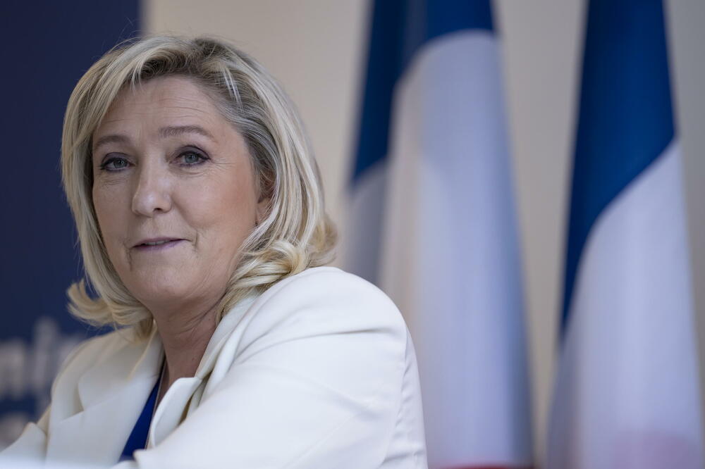 AKO JA POBEDIM NA IZBORIMA... Marin Le Pen predlaže referendum koji će drastično ograničiti imigraciju u Francuskoj