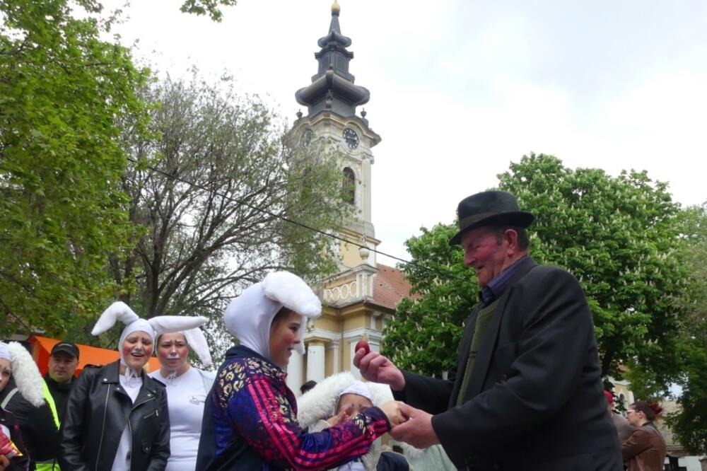 VASKRS JE NAJLEPŠI U MOKRINU: Sprema se Svetsko prvenstvo u tucanju jajima FOTO