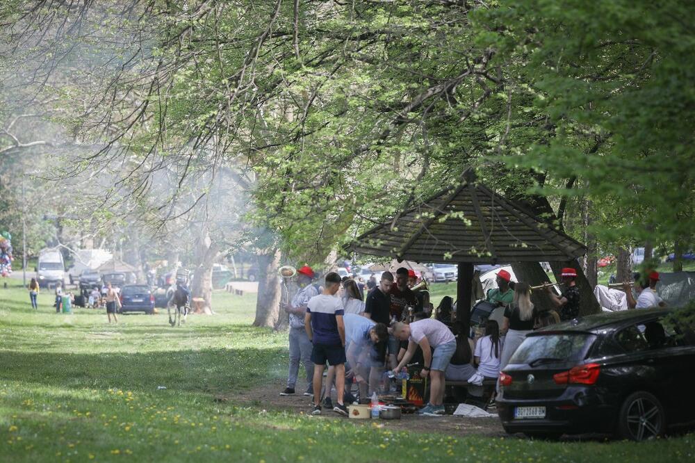 VAŽNO UPOZORENJE! Policija će za 1. maj dežurati na izletničkim mestima širom Srbije: Ko uradi OVO, KAZNA I DO MILION DINARA!