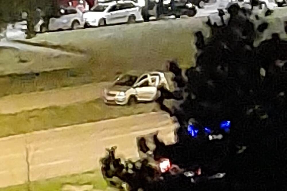 NOVI ŠOK DETALJI DRAME NA NOVOM BEOGRADU: Policajac pucao u gumu pomahnitalom vozaču i tako sebi spasao glavu! UZNEMIRUJUĆI VIDEO