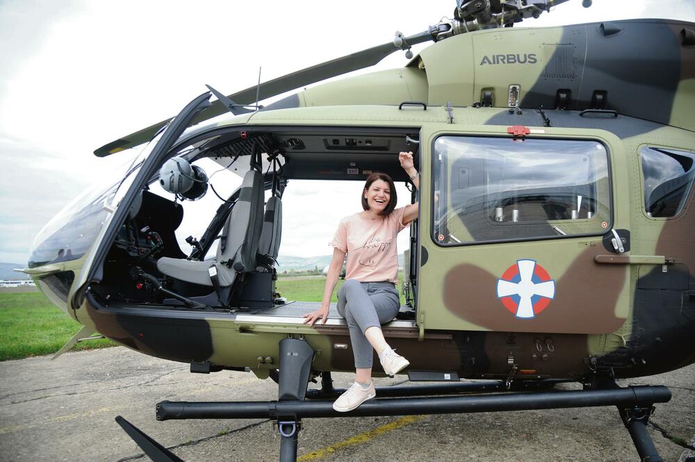 Jelena Spasić, helikopter