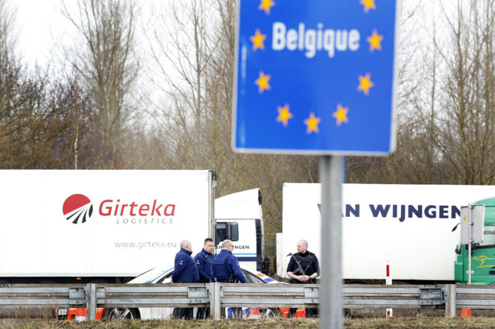 BELGIJSKI FARMER URADIO NEŠTO ZBOG ČEGA SU POČINJALI RATOVI: Sada su u problemu sa Francuskom, diplomate na potezu VIDEO